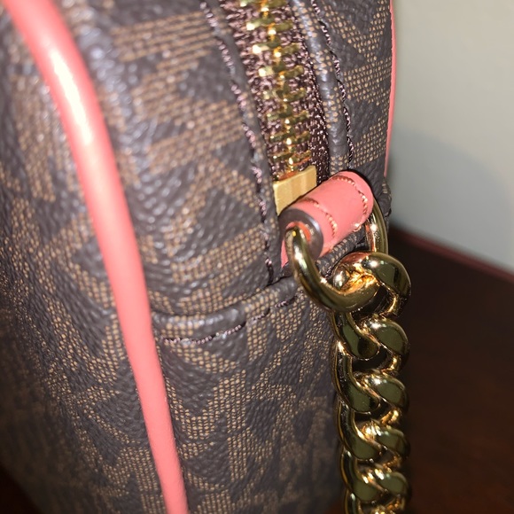 Michael Kors Jet Set Travel Logo Crossbody Bag - Picture 13 of 13